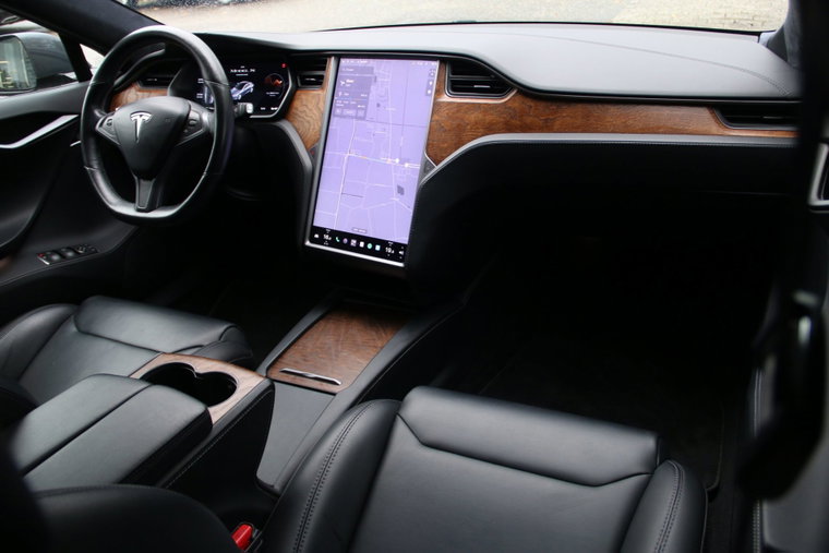 Vehicle Image 11