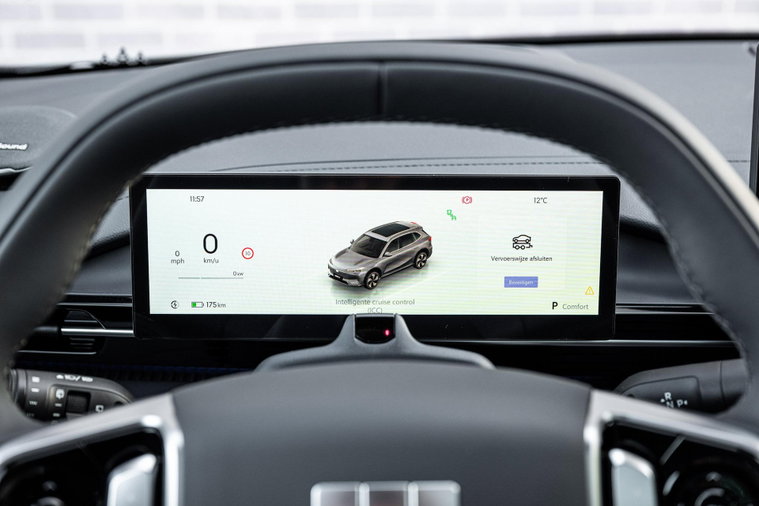 Vehicle Image 12