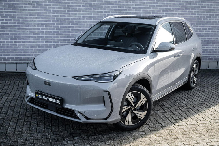 Vehicle Image 15