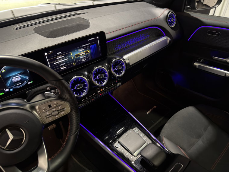 Vehicle Image 39