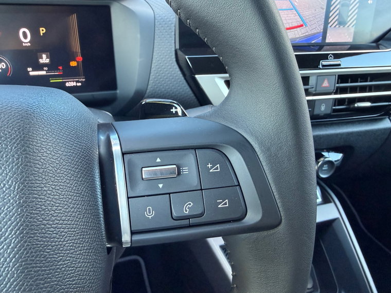 Vehicle Image 24