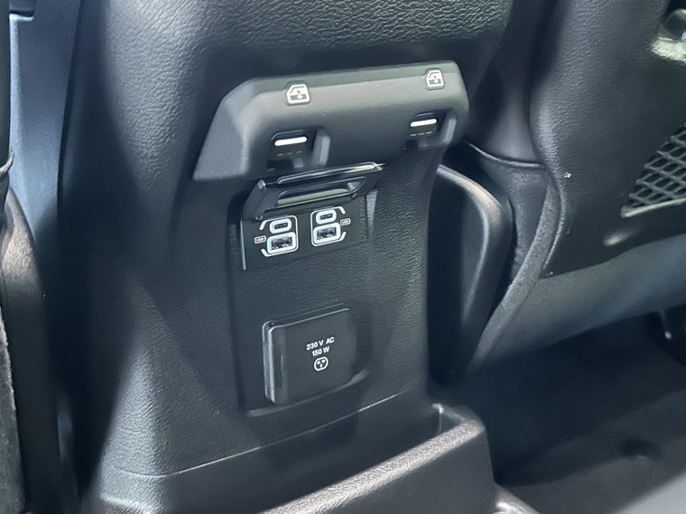 Vehicle Image 34