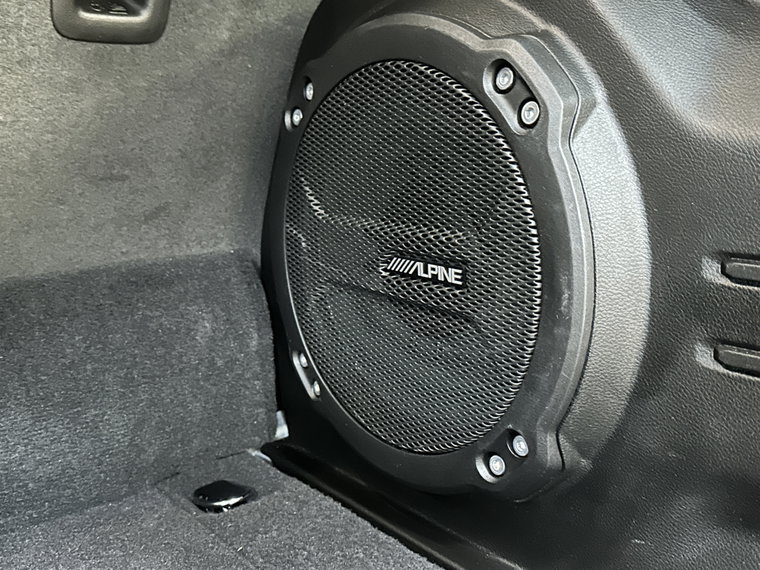 Vehicle Image 35