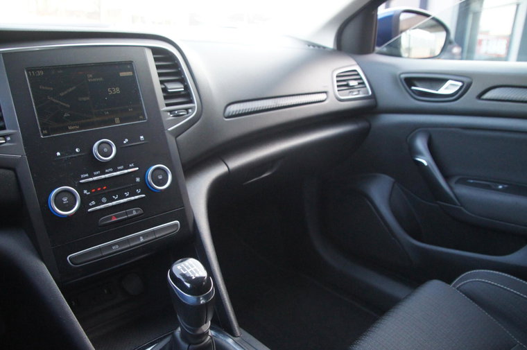 Vehicle Image 21