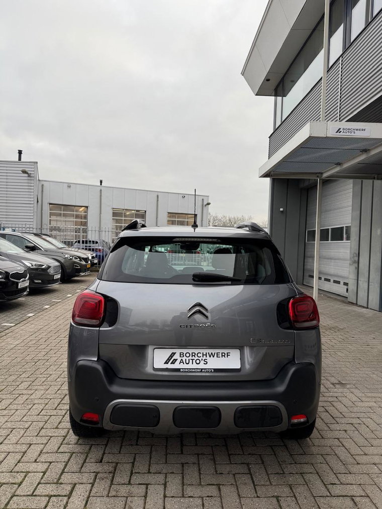 Vehicle Image 28