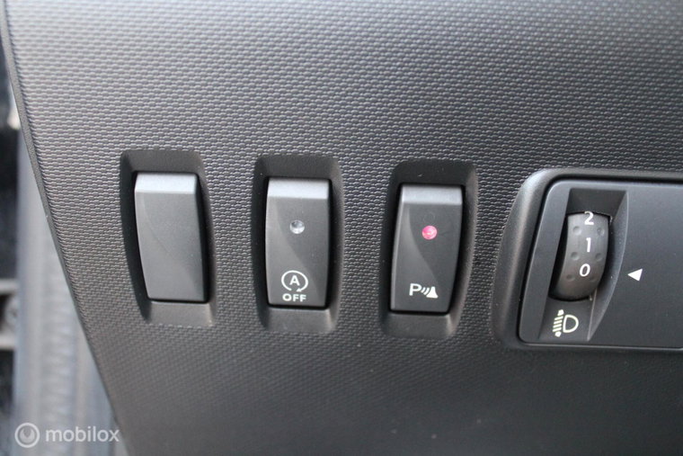 Vehicle Image 28