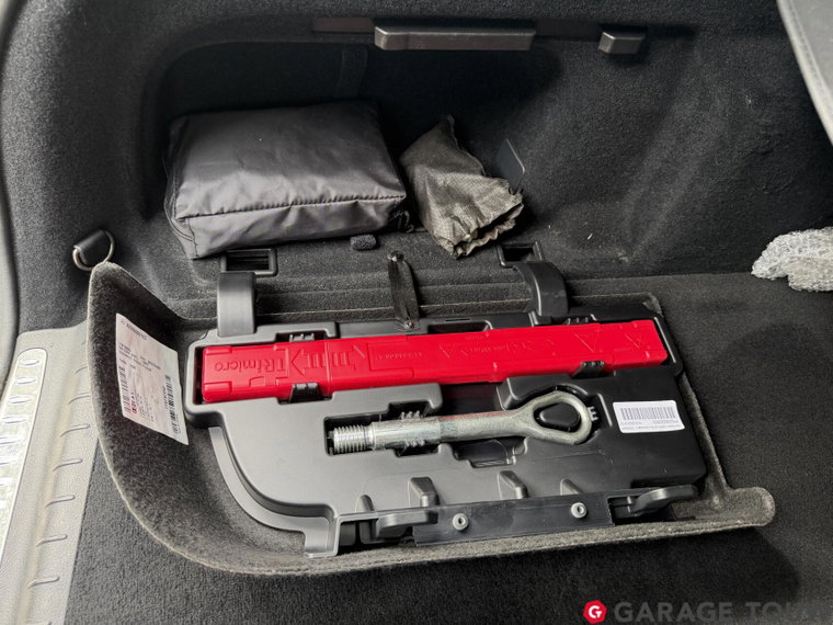 Vehicle Image 38