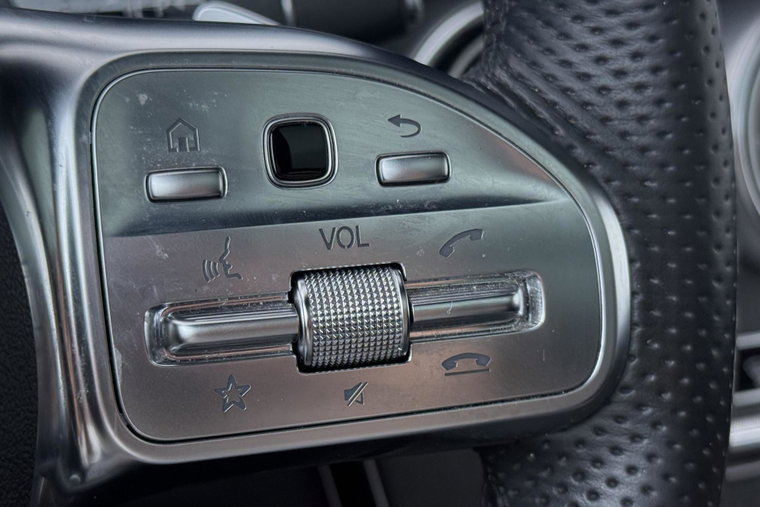 Vehicle Image 36