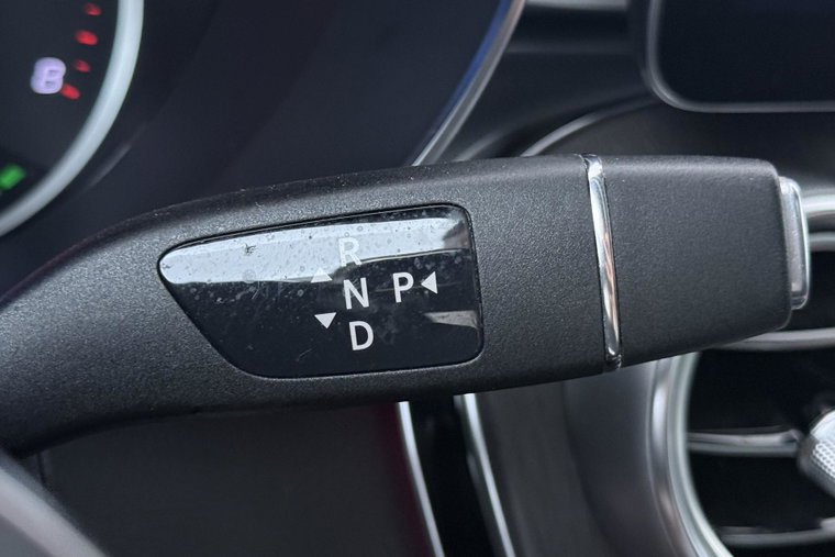 Vehicle Image 38