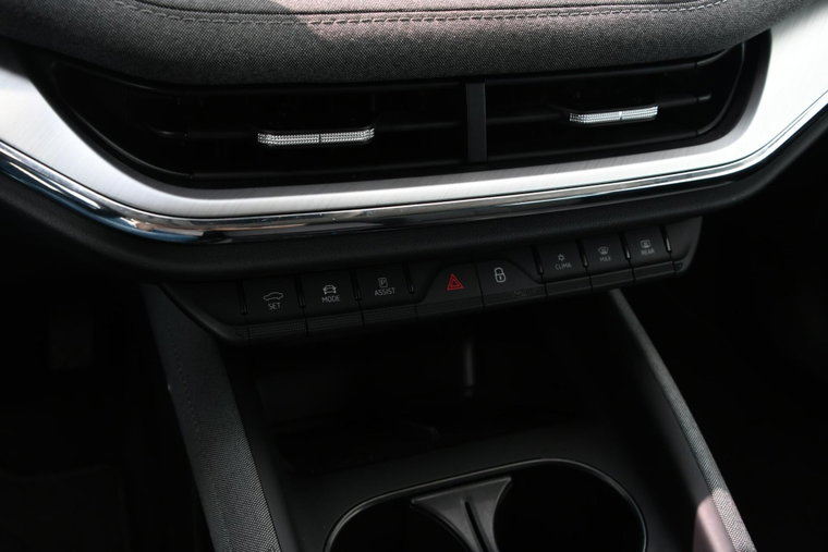 Vehicle Image 26