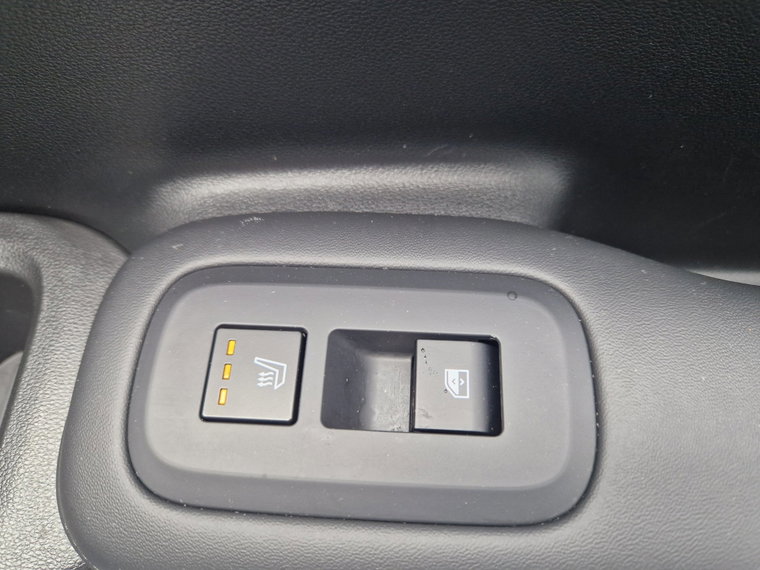 Vehicle Image 28