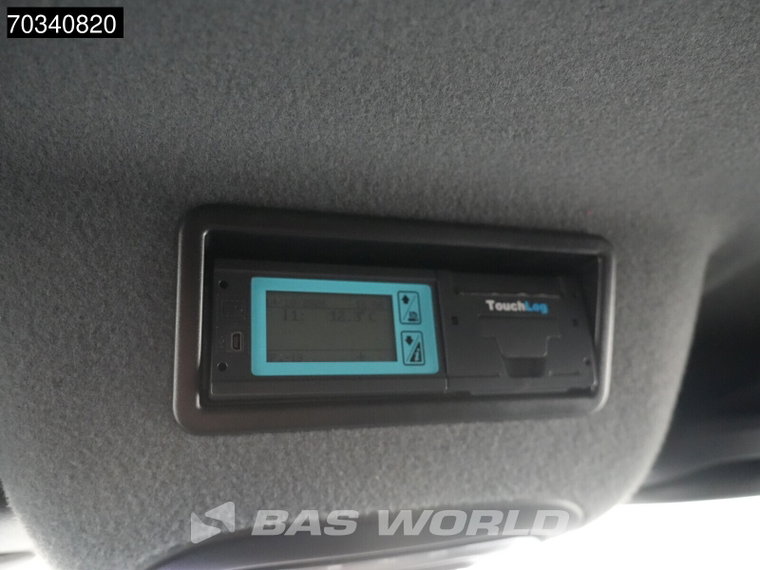 Vehicle Image 40