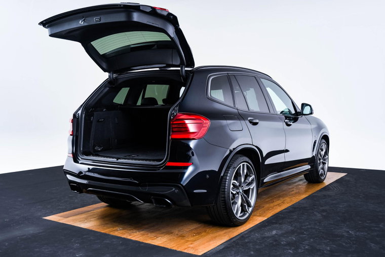 Vehicle Image 11