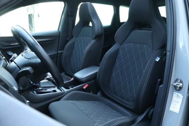 Vehicle Image 19