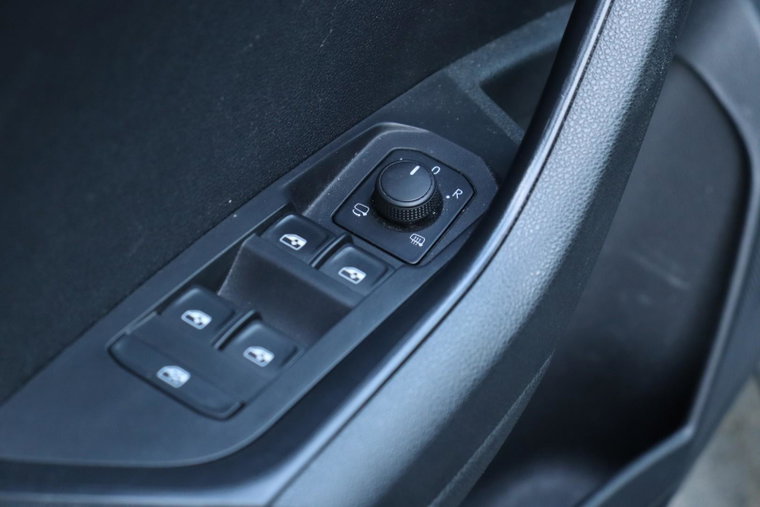 Vehicle Image 39