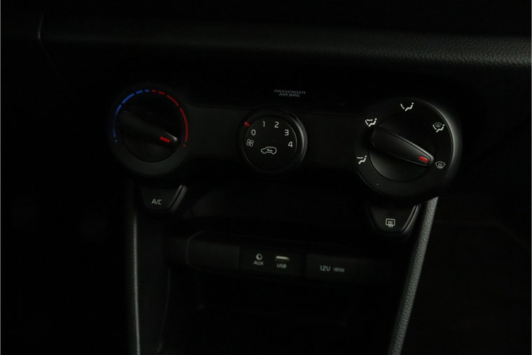 Vehicle Image 26