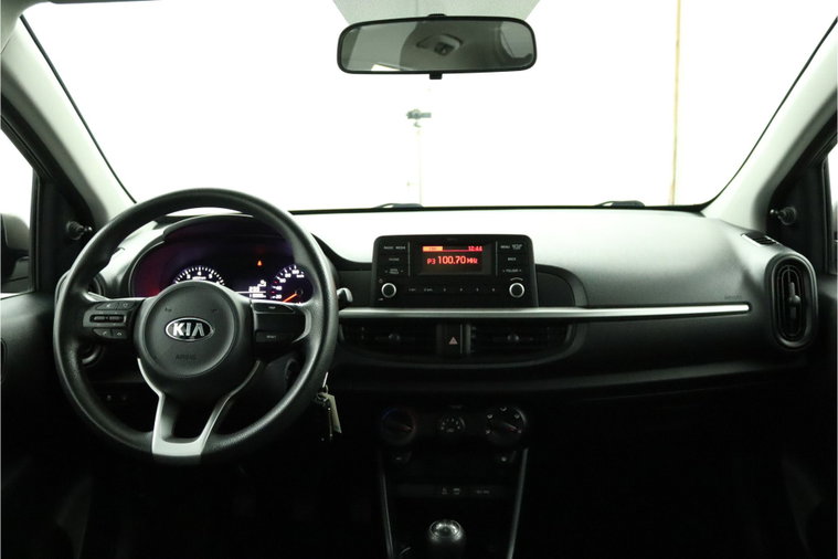 Vehicle Image 32