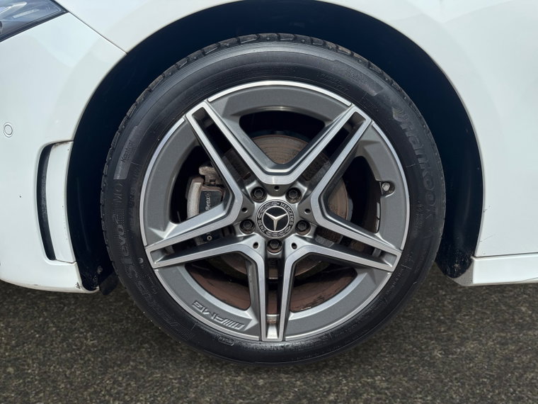 Vehicle Image 31