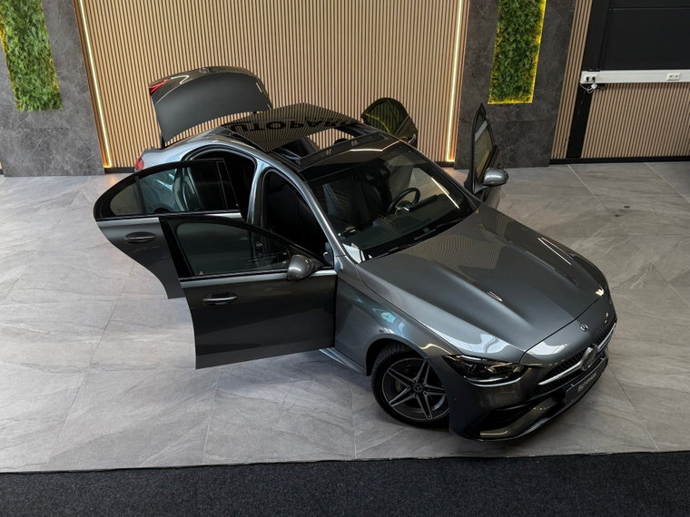 Vehicle Image 31