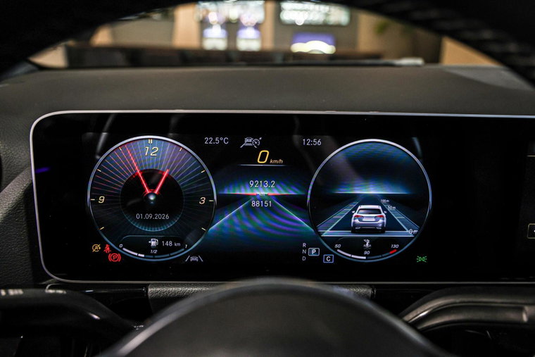 Vehicle Image 30