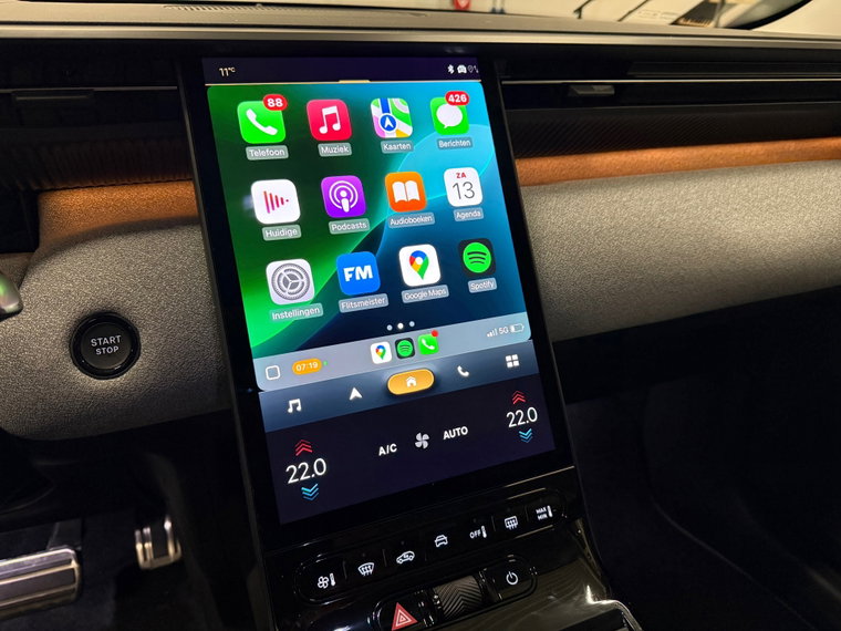 Vehicle Image 19