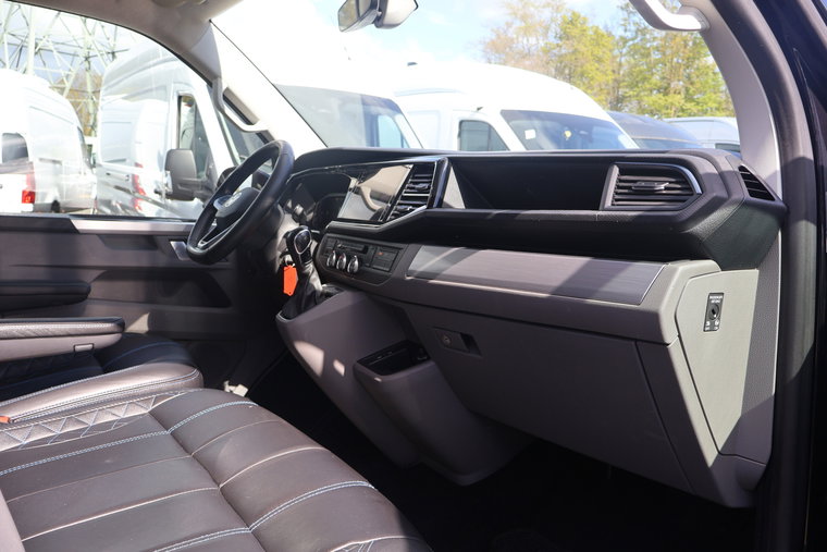 Vehicle Image 35