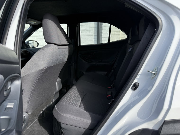 Vehicle Image 30