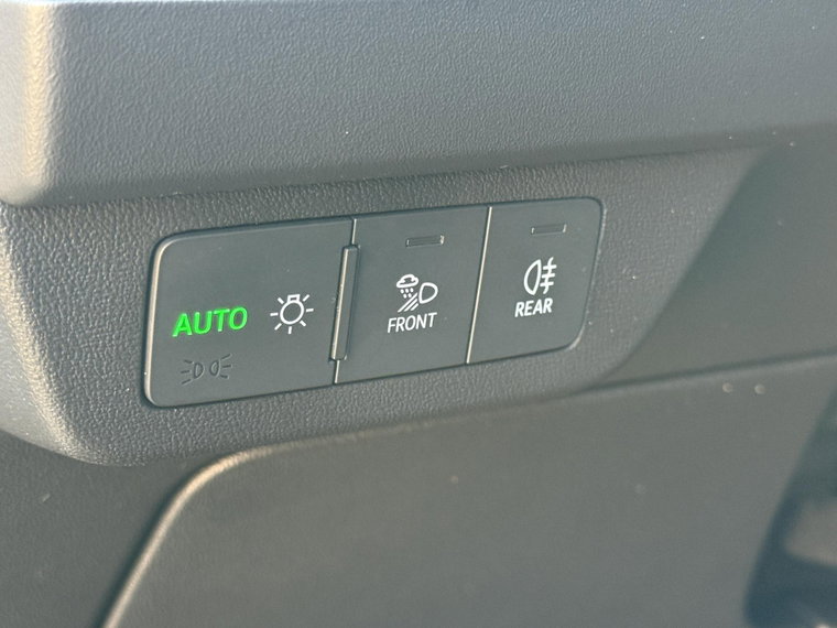 Vehicle Image 35