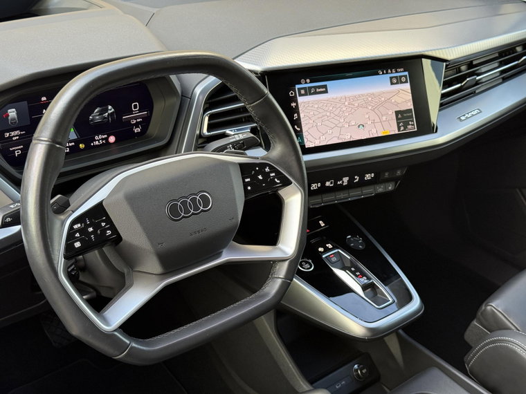 Vehicle Image 36
