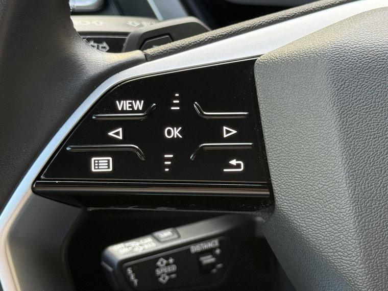 Vehicle Image 39