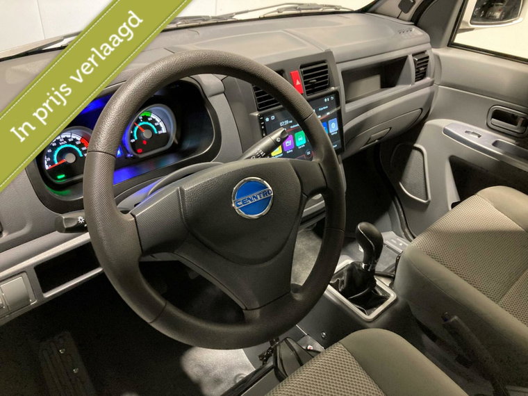 Vehicle Image 18