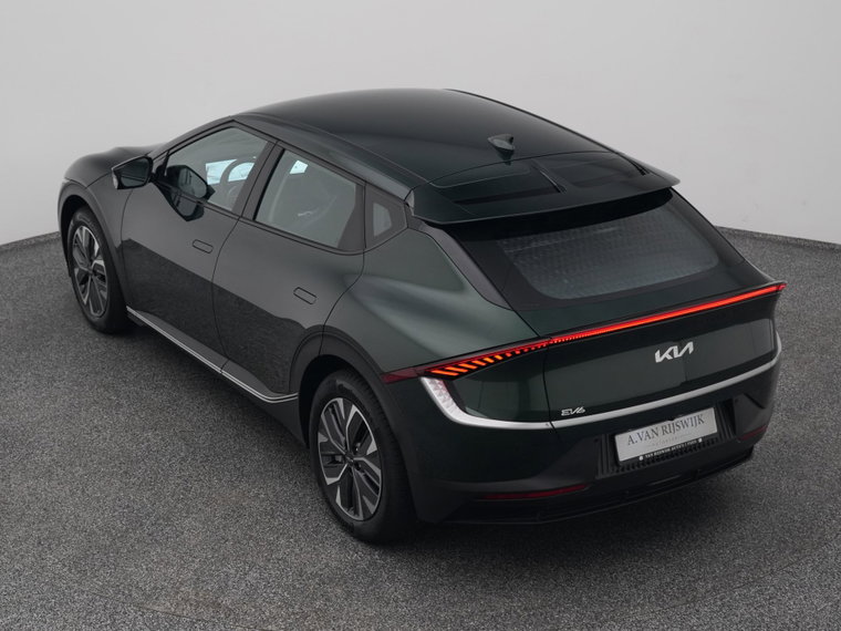 Vehicle Image 26