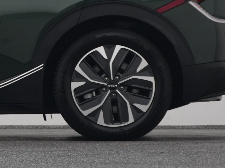 Vehicle Image 41