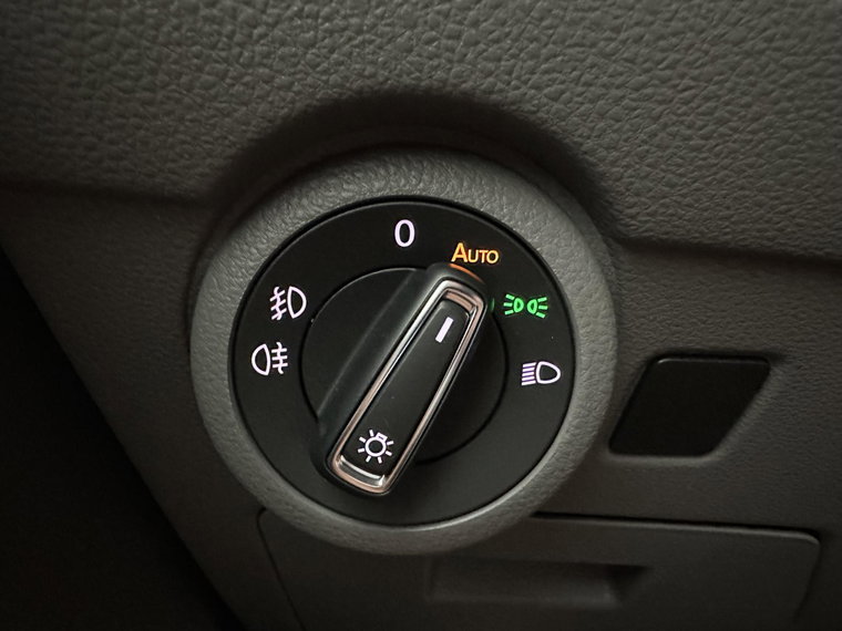 Vehicle Image 38