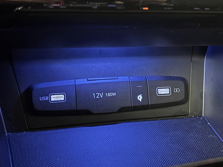 Vehicle Image 37