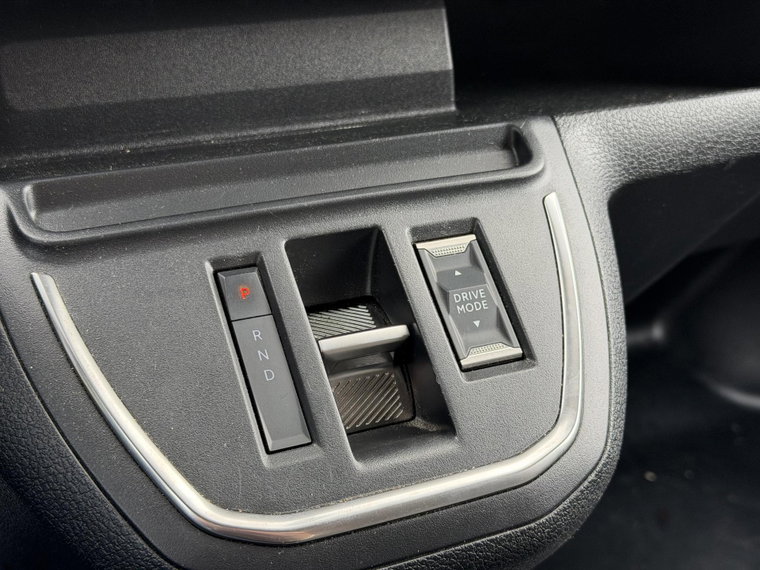 Vehicle Image 27