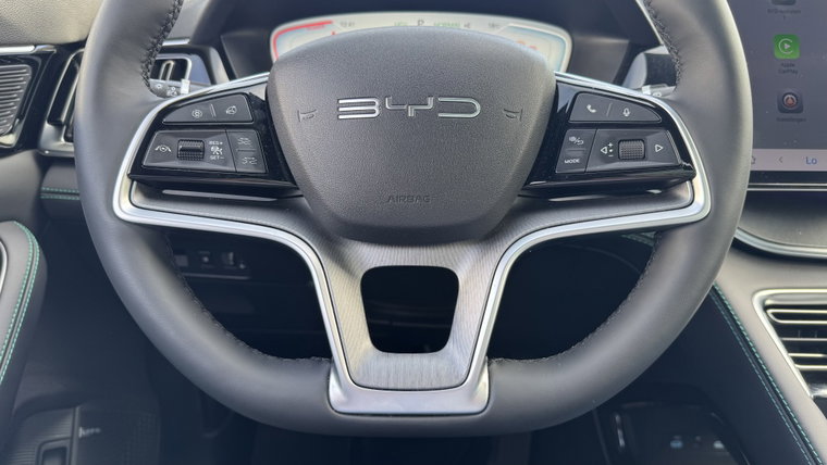 Vehicle Image 24