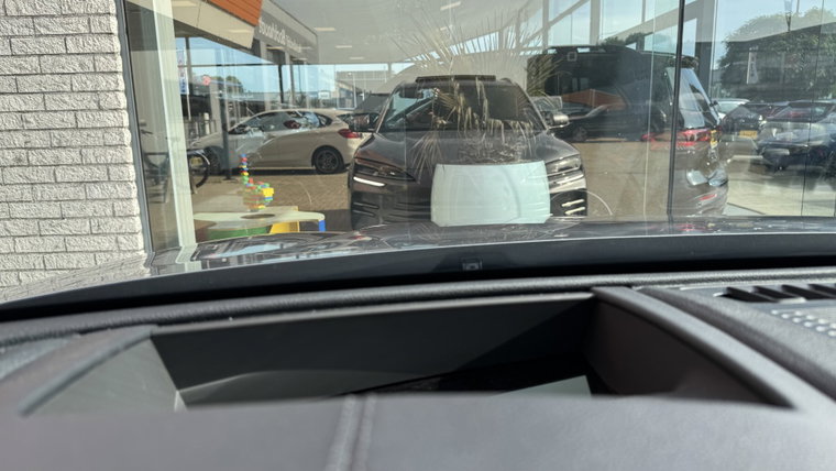 Vehicle Image 26