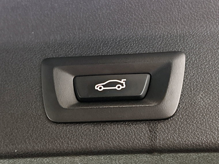 Vehicle Image 42