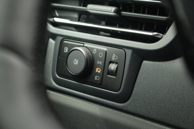 Vehicle Image 46