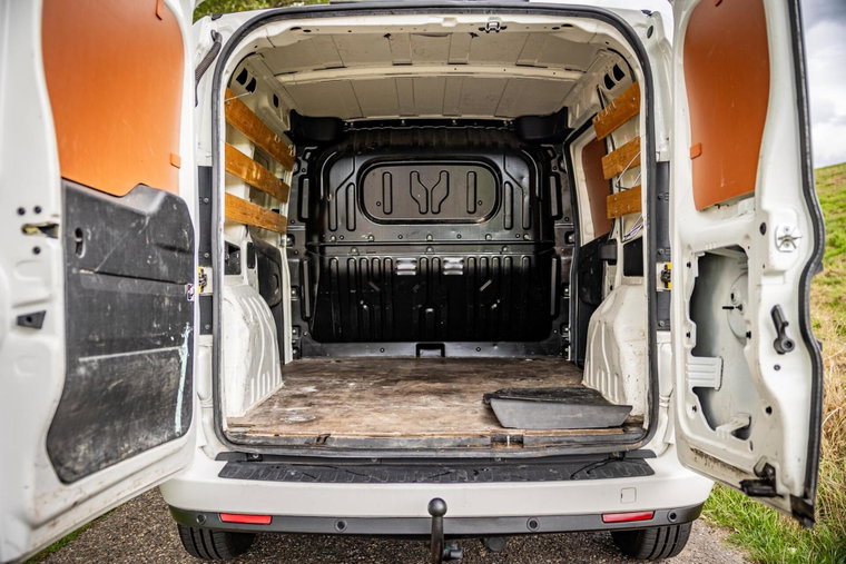 Vehicle Image 19