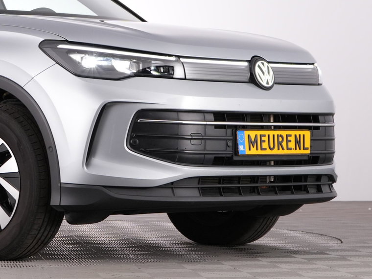 Vehicle Image 34
