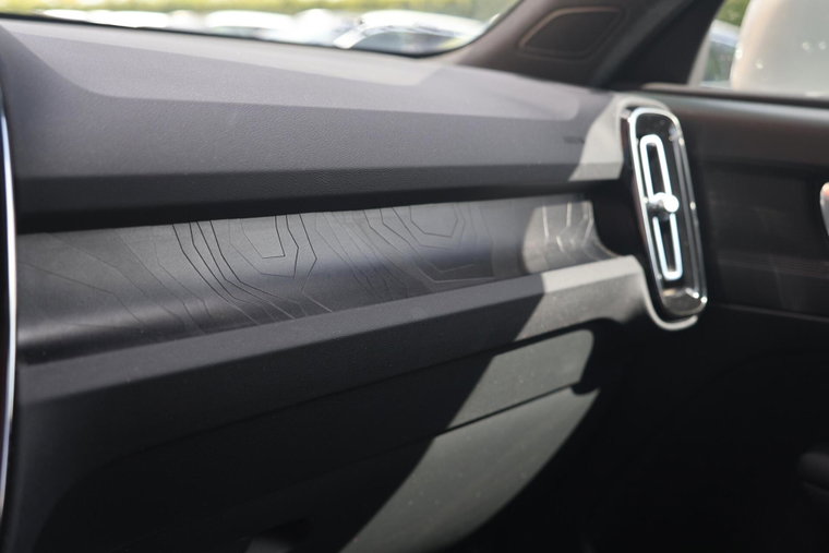 Vehicle Image 37