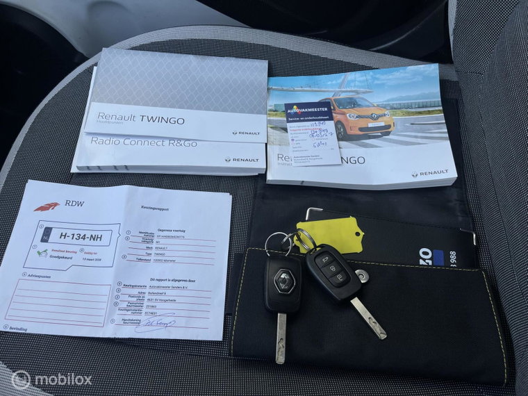 Vehicle Image 21