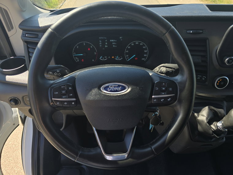 Vehicle Image 22