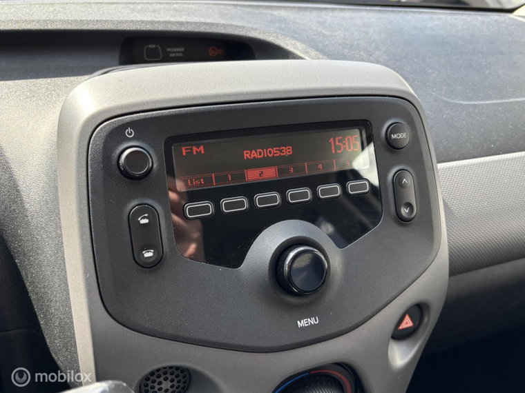 Vehicle Image 13