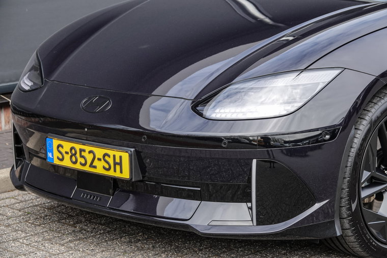 Vehicle Image 23