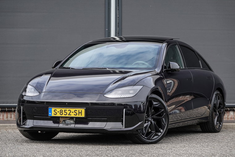 Vehicle Image 24