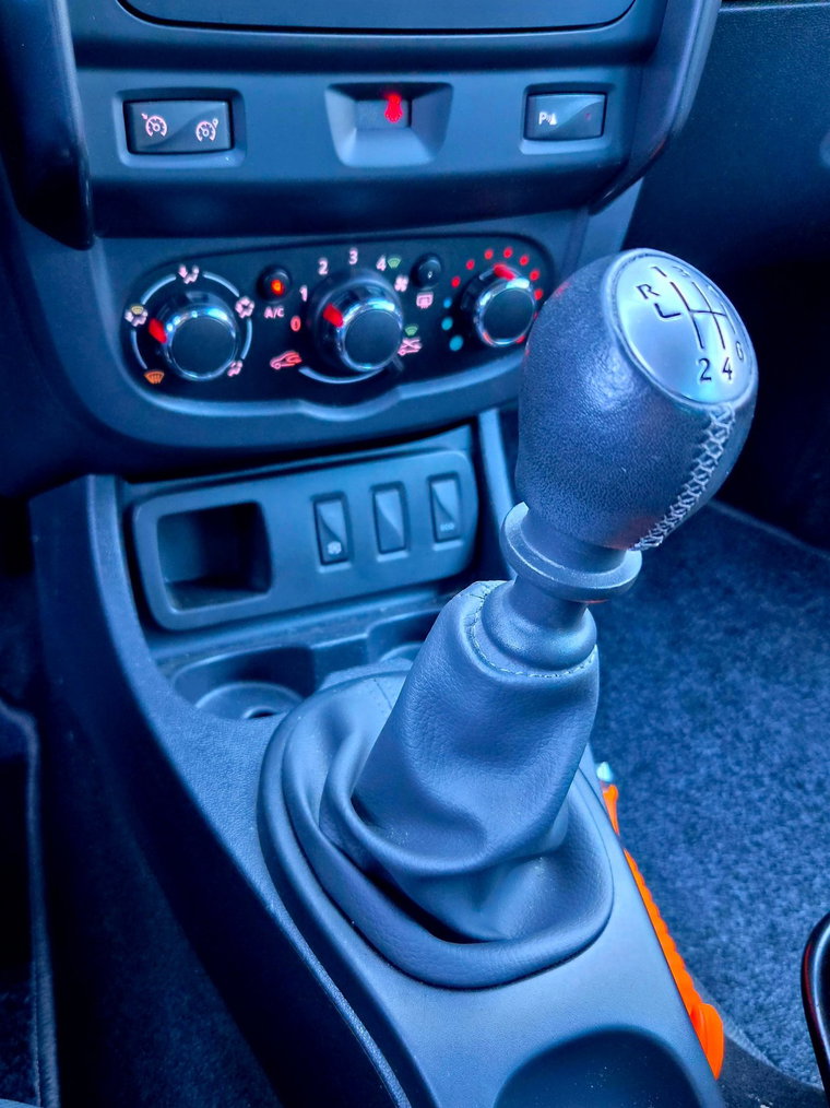 Vehicle Image 27