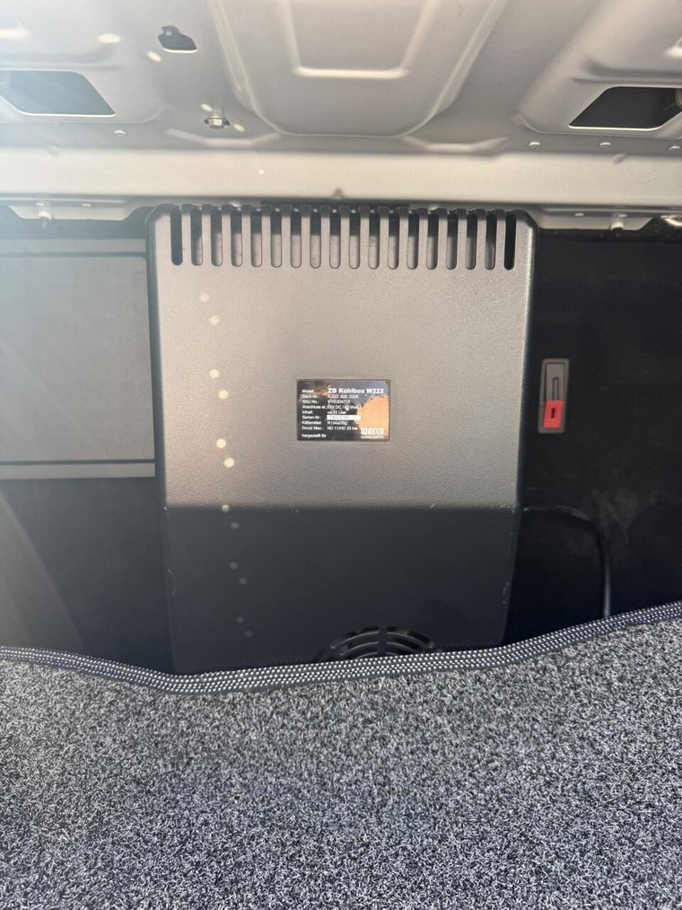 Vehicle Image 30